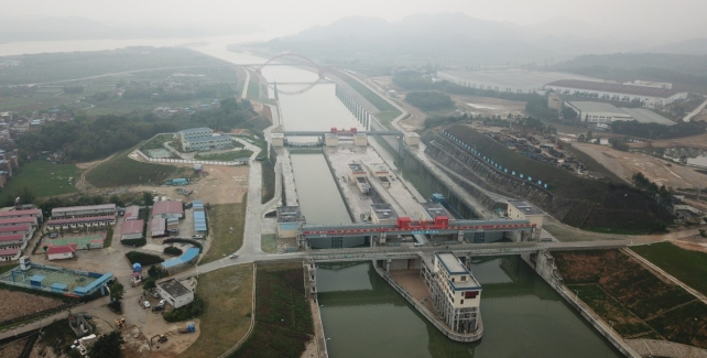 广东省飞来峡枢纽二三线船闸检测与评价